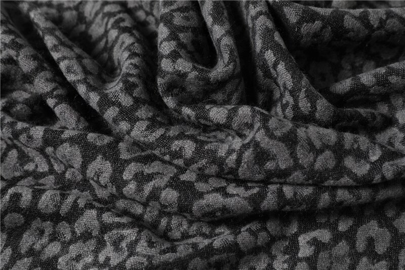 Women's Leopard Print Winter Scarf Women's Leopard Print Winter Scarf