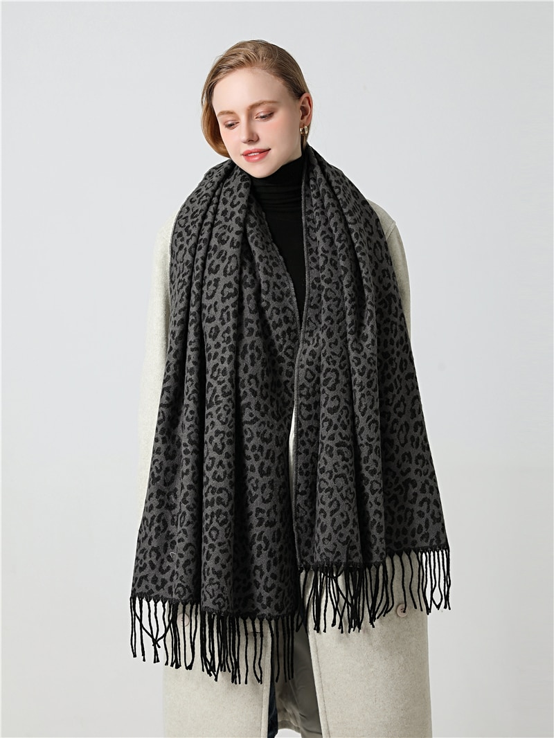Women's Leopard Print Winter Scarf Women's Leopard Print Winter Scarf