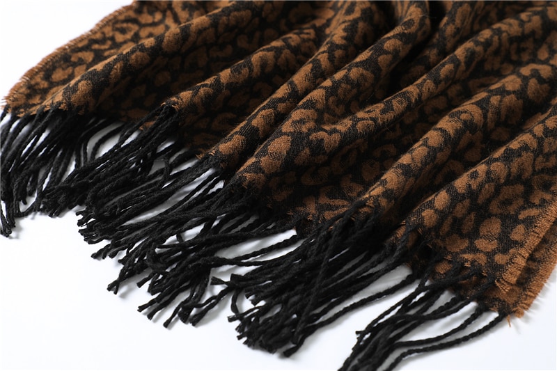 Women's Leopard Print Winter Scarf Women's Leopard Print Winter Scarf
