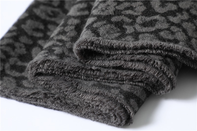 Women's Leopard Print Winter Scarf Women's Leopard Print Winter Scarf