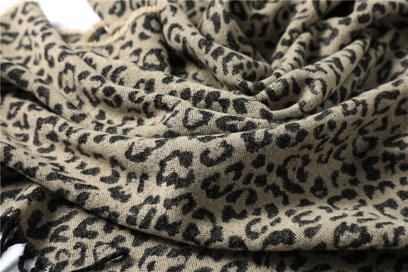 Women's Leopard Print Winter Scarf Women's Leopard Print Winter Scarf