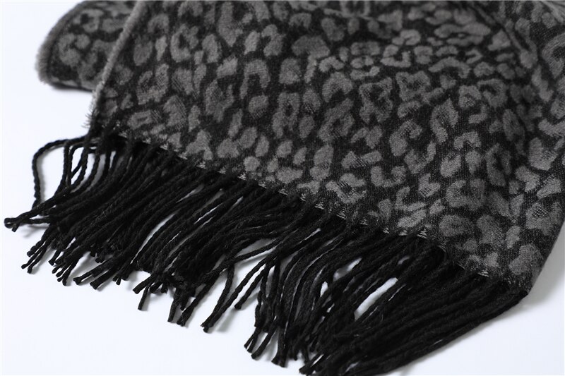 Women's Leopard Print Winter Scarf Women's Leopard Print Winter Scarf