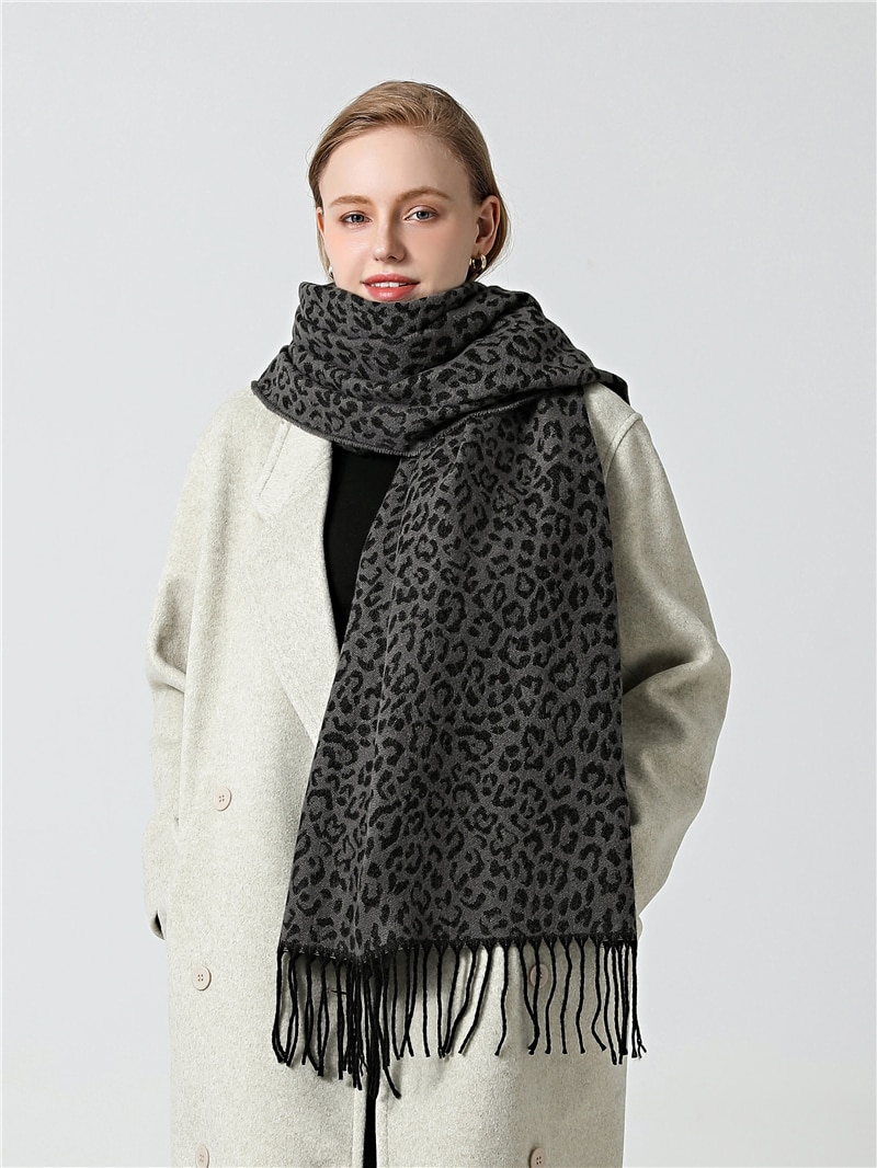 Women's Leopard Print Winter Scarf Women's Leopard Print Winter Scarf