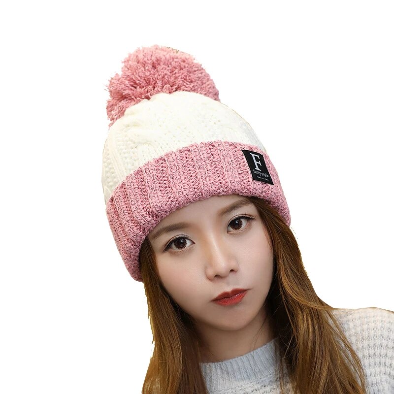 Women's Knitted Winter Beanie with Pompom Women's Knitted Winter Beanie with Pompom