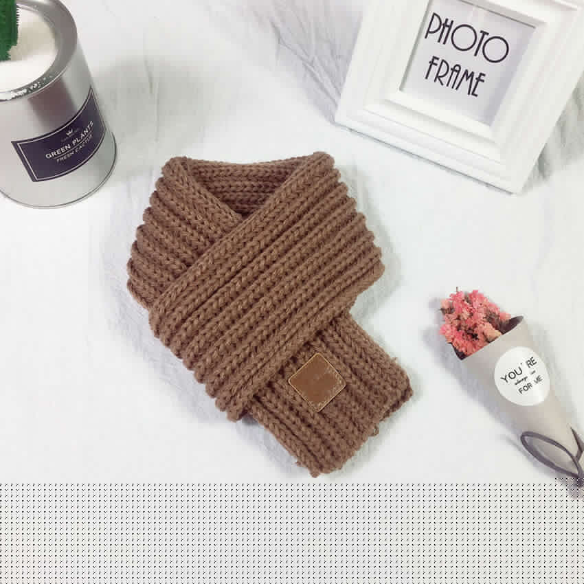 Kid's Knitted Winter Scarf Kid's Knitted Winter Scarf
